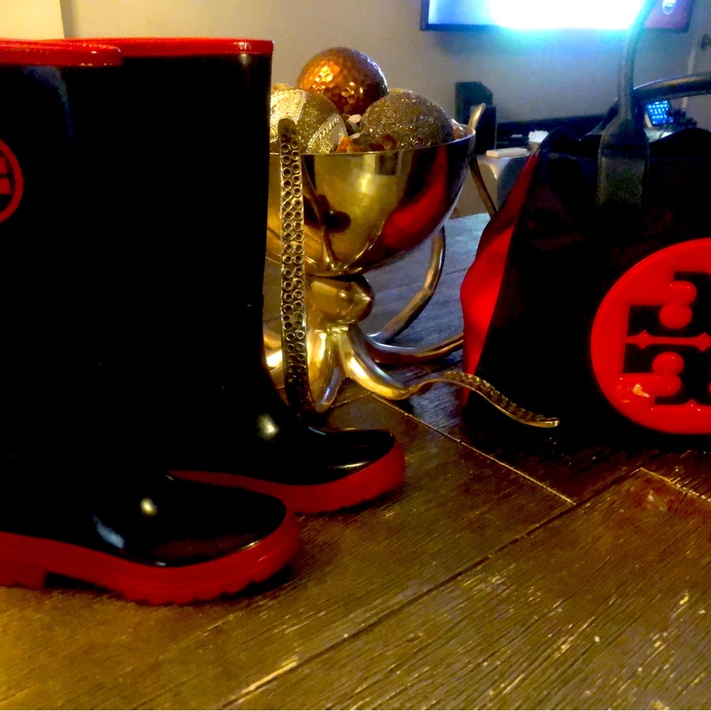 Tory Burch Rain Boots and matching bag! Excellent condition like brand new